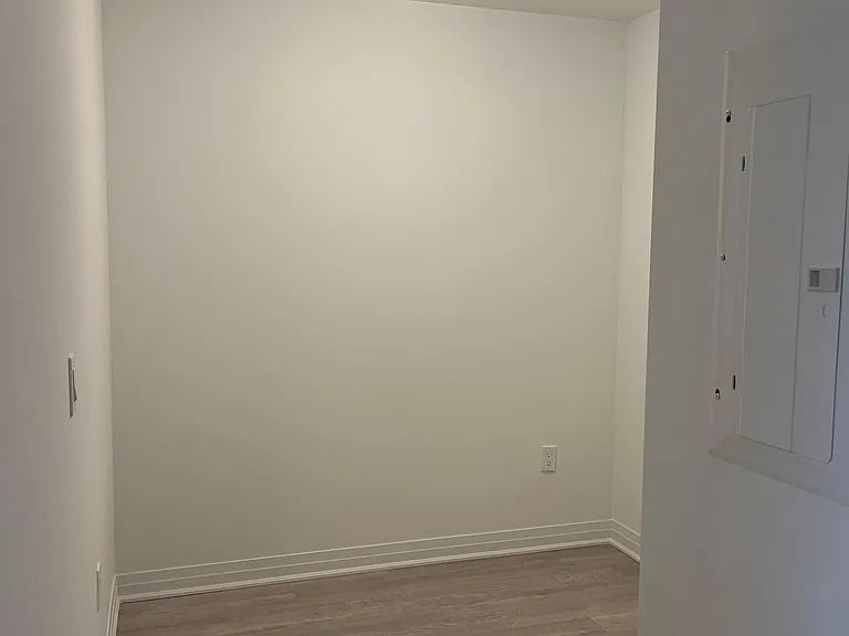 480 Gordon Krantz Ave #506 — Photo 8