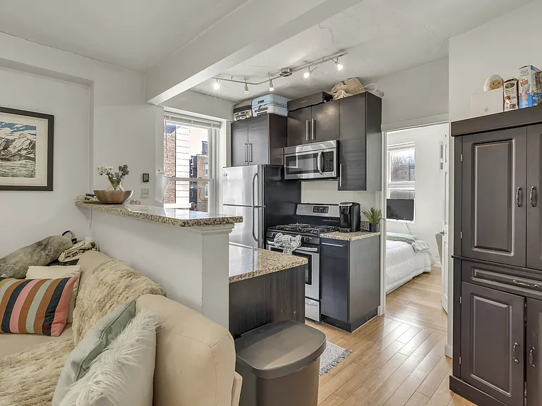 35 N Margin St #4 — Photo 2
