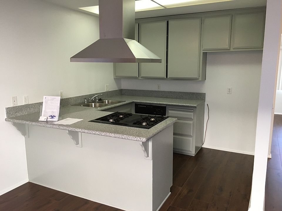 2nd image of 16171 Ganges Ln APT 3