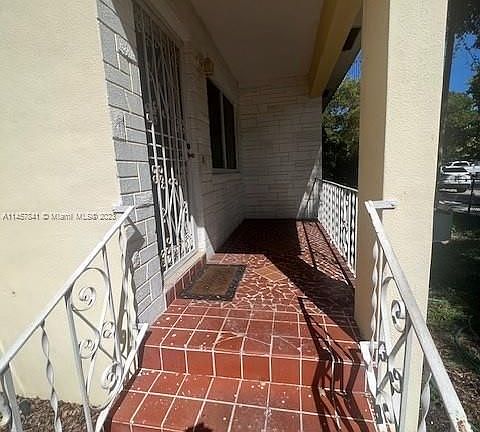 3rd image of 995 NW 51st St