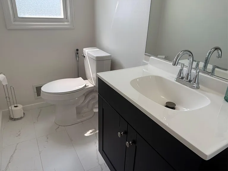 4803 Thorntree Dr — Photo 13