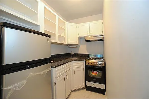 Rented by David Tower Realty | media 40