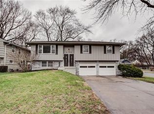 6100 Fontana St, Fairway, KS 66205