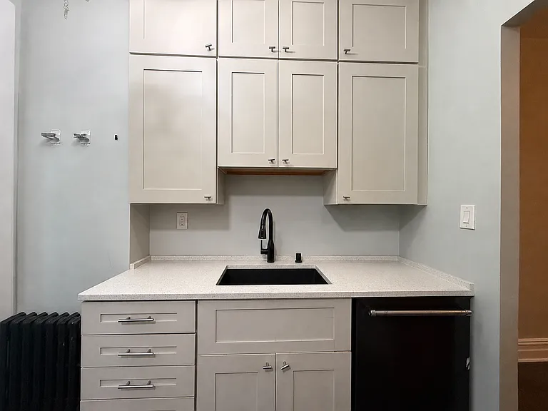 61-25 Madison St #1L — Photo 4