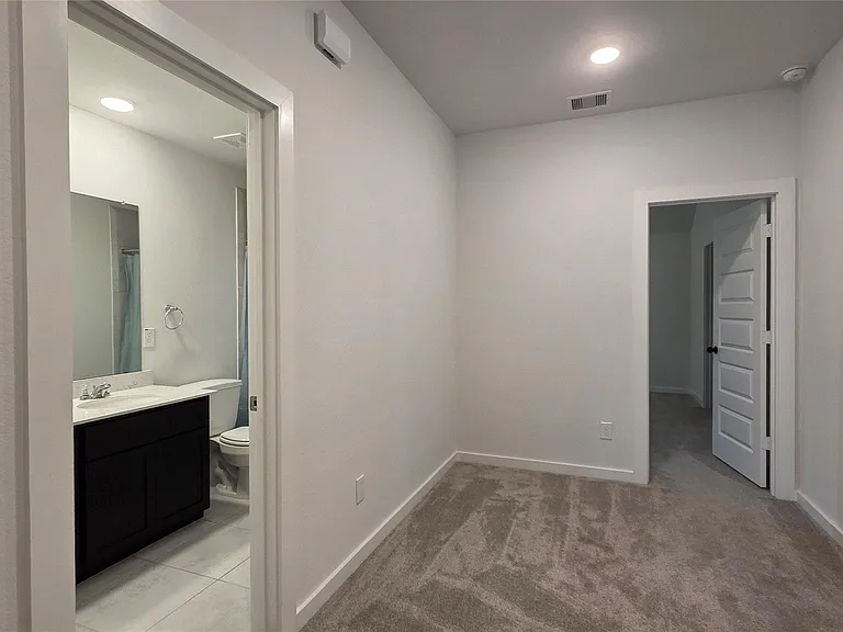 1015 Thor — Photo 12