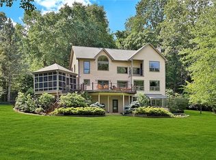 1 Lakeside Rd, Mahopac, NY 10541