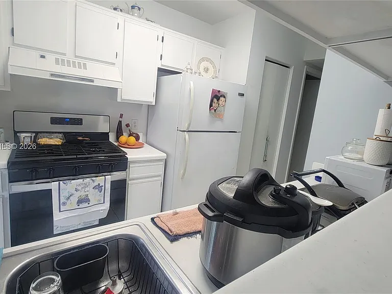 15320 SW 106th Ter #1115 — Photo 17