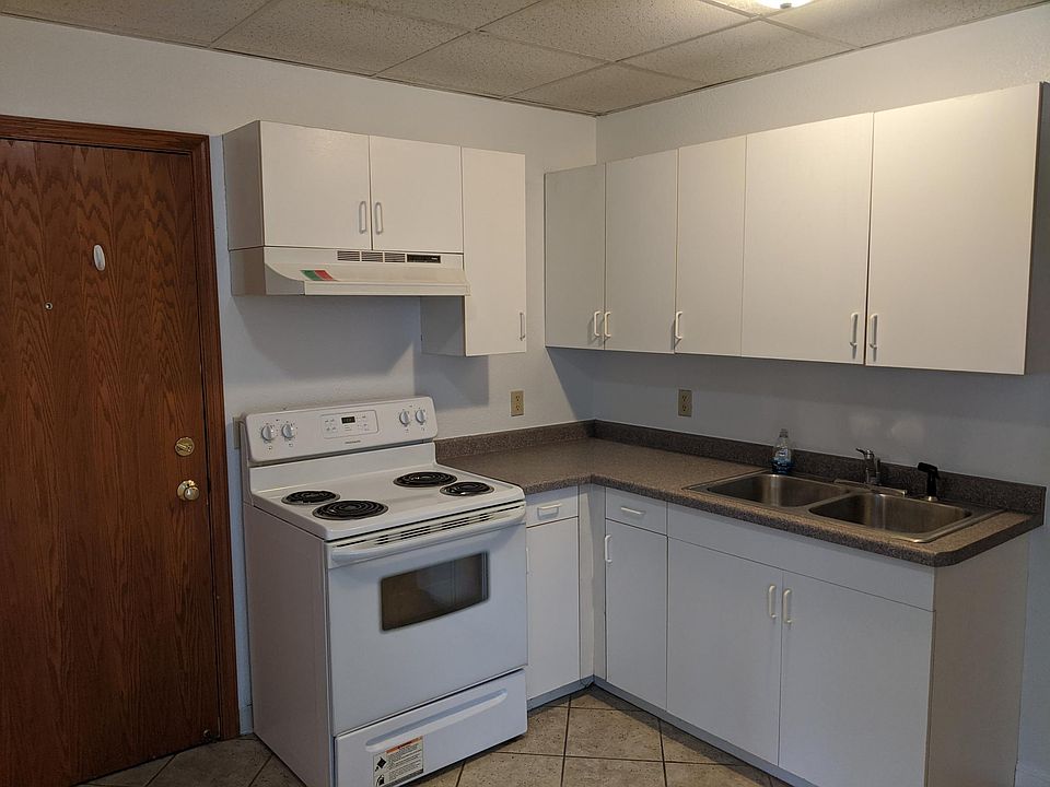2nd image of 256 E Sarnia St Unit 2A