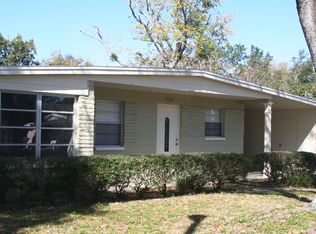 7114 N Tampania Ave, Tampa, FL 33614