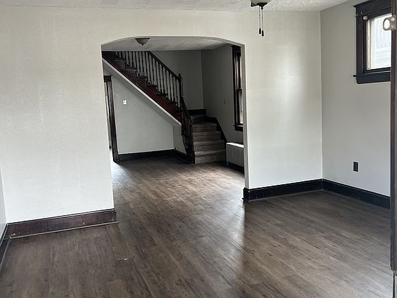 2nd image of 117 Grass Ave