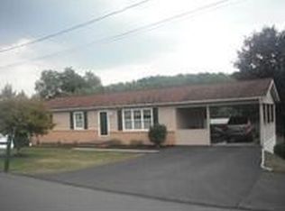 24 Birch Dr, Lewistown, PA 17044