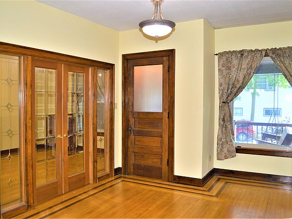 4th image of 2571 S Brisbane Ave