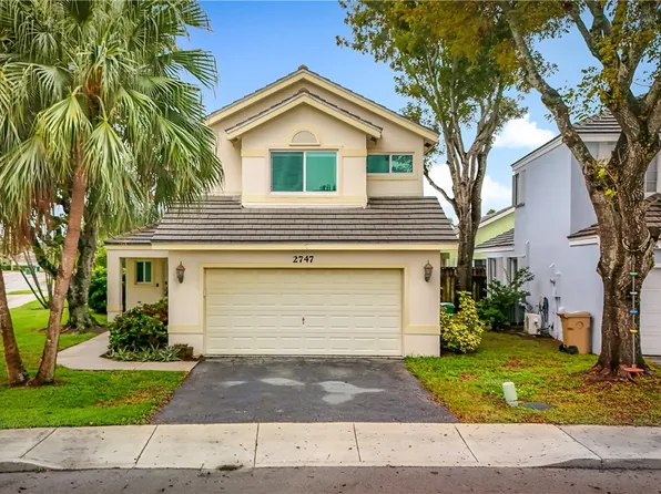 2747 Pinewood Ct, Fort Lauderdale, FL 33328
