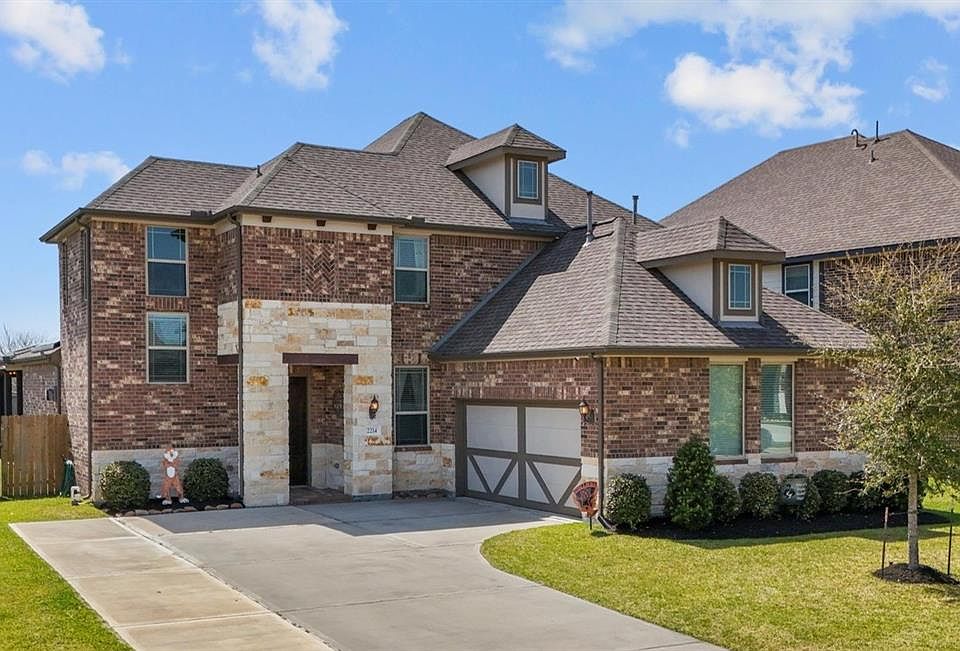 1st image of 2214 Navo Lane