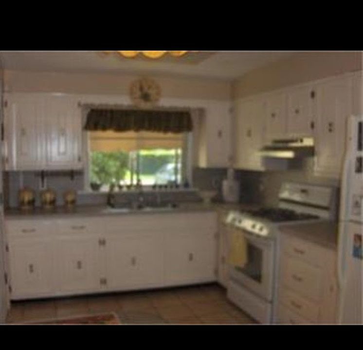2nd image of 7 Beverly Way