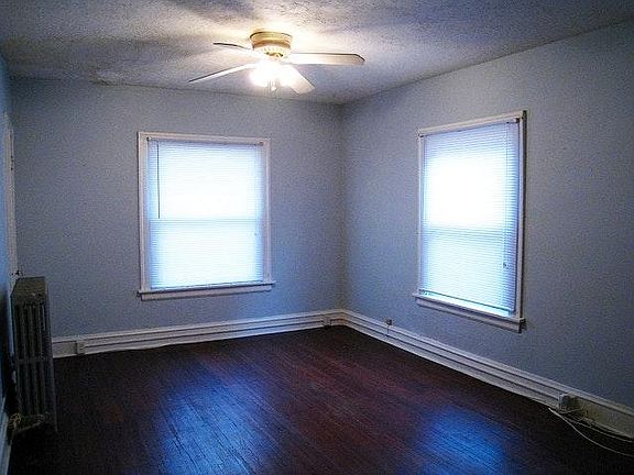 2nd image of 9414 Clifton Blvd APT 3