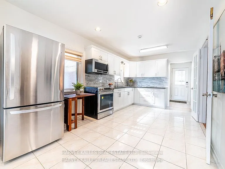 139 Kingsdale Ave — Photo 8