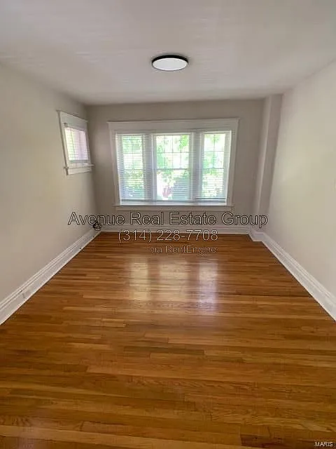 2 bed, 1.0 bath, 4408 sqft, $1,650 — Photo 3