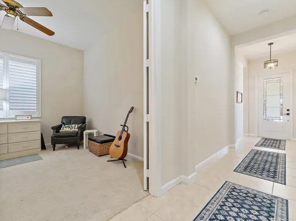 153 Via Rosina, Jupiter, FL 33458