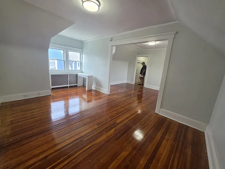 81 Waring Pl #3 — Photo 12