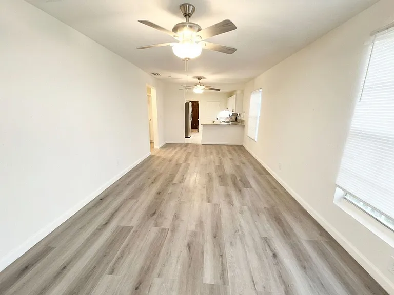 8013 NW 10th Ct — Photo 2