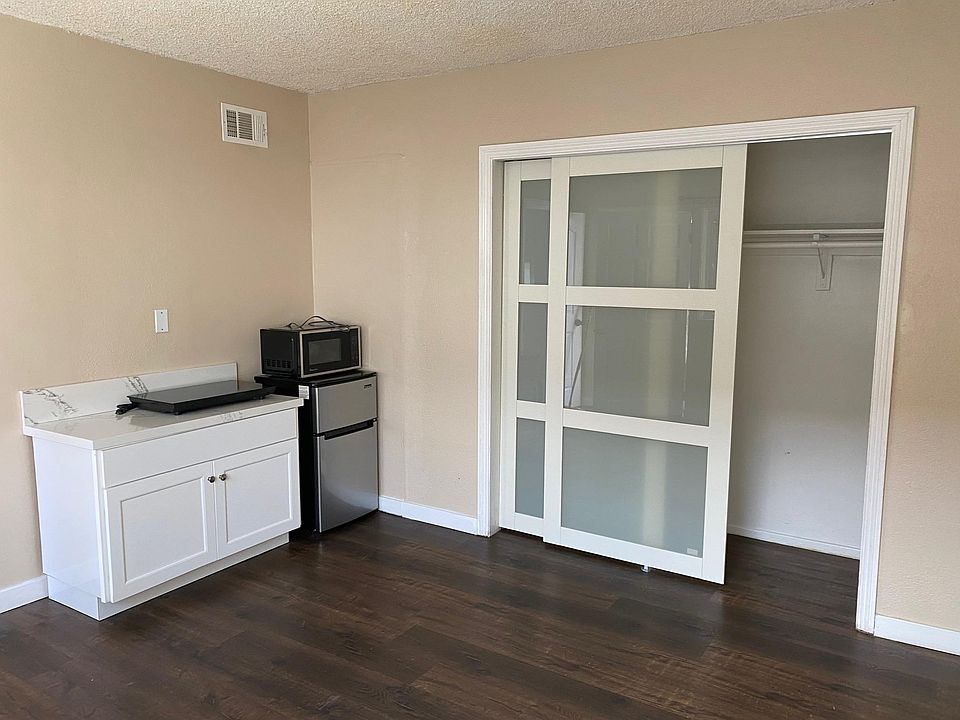1st image of 14346 Raven St #2