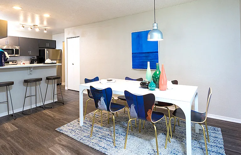 TAVA Waters Apartments — Photo 2