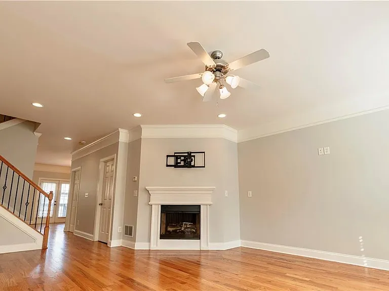 2249 Ewell Park Dr — Photo 4