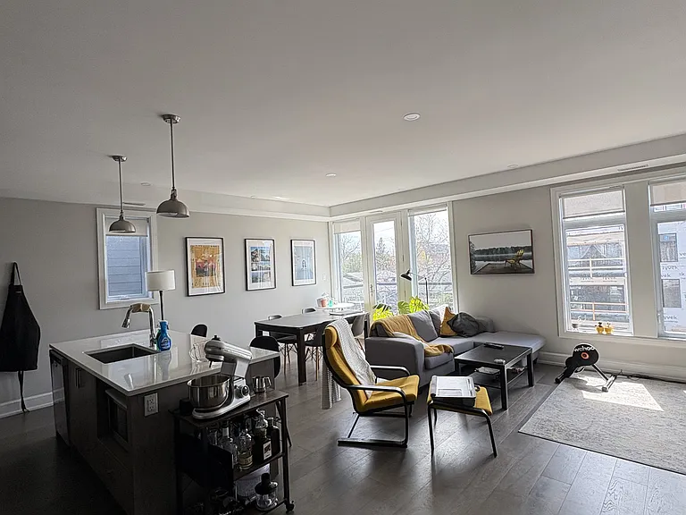 341 Tweedsmuir Ave #D — Photo 27