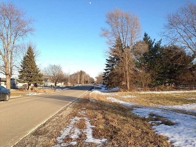 2nd image of 609 Brentwood Rd