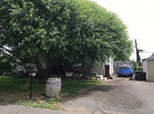 907 S 8th Ave, Yakima, WA 98902