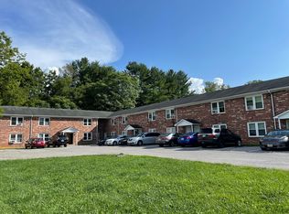 660 College St NW, Christiansburg, VA 24073