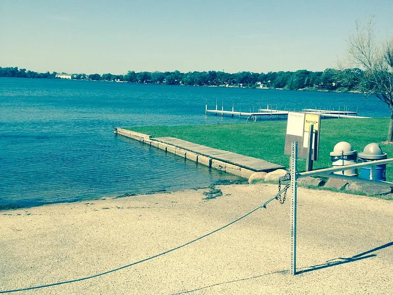 Gages Lake