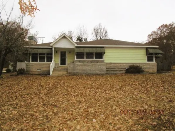 297 3rd St, Russellville, AL 35653