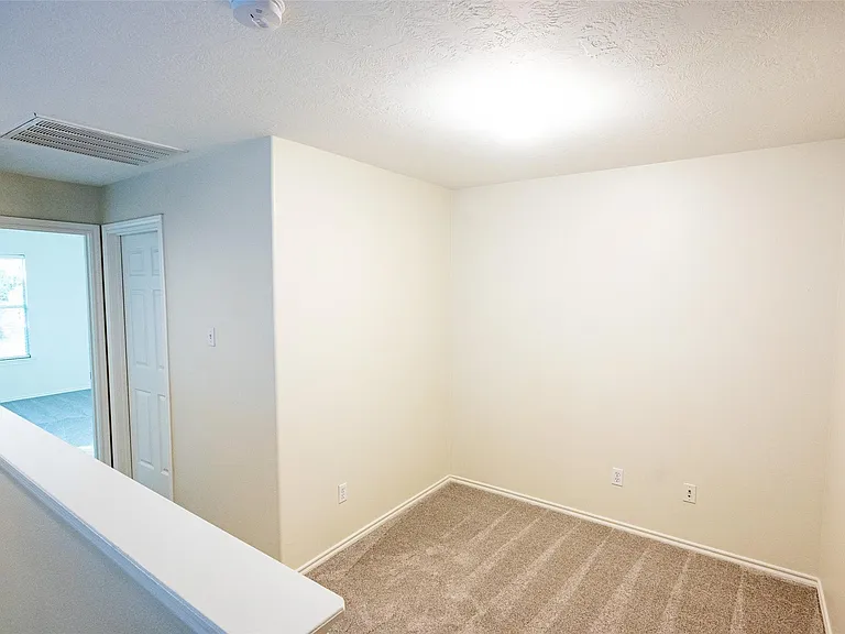 11 Summerhaze Cir — Photo 14