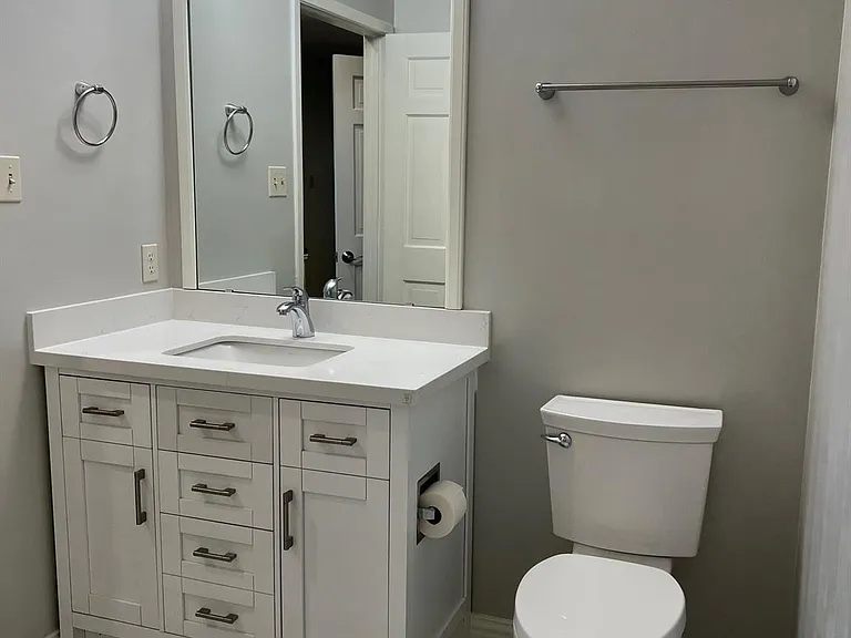 2602 W Holcombe Blvd — Photo 22