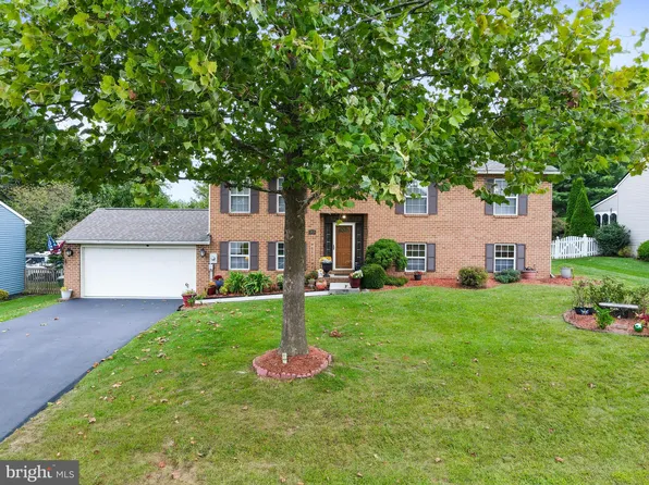 1918 Winston Dr, Hagerstown, MD 21740