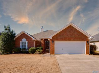 590 Wade Rd SE, Owens Cross Roads, AL 35763