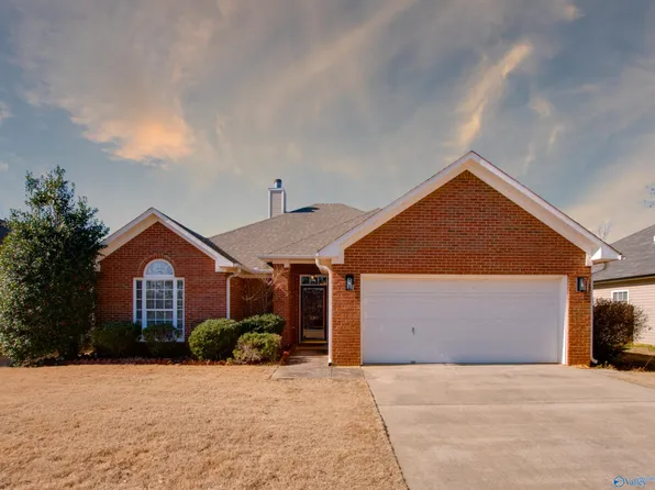 590 Wade Rd SE, Owens Cross Roads, AL 35763