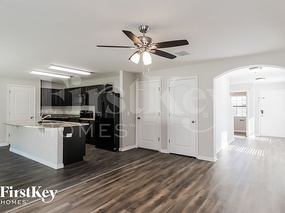 5th image of 6218 Manitoba Dr