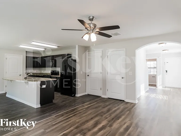 6218 Manitoba Dr — Photo 5