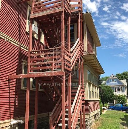 5th image of 2106 Bryant Ave S APT 1