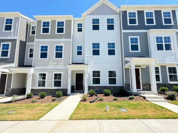 1729 Barrett Run Trl, Apex, NC 27502