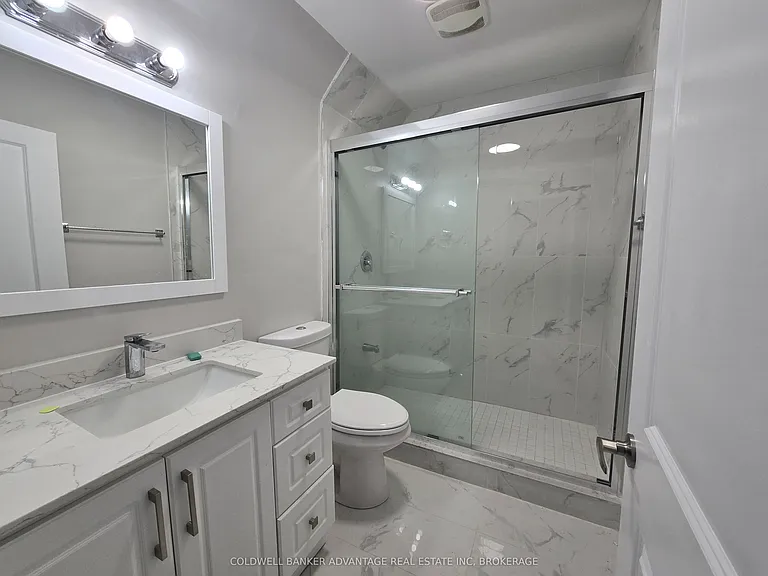 936 E Main St #1 — Photo 9