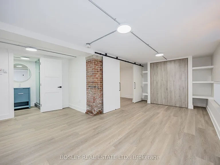 334A Gladstone Ave #B — Photo 10