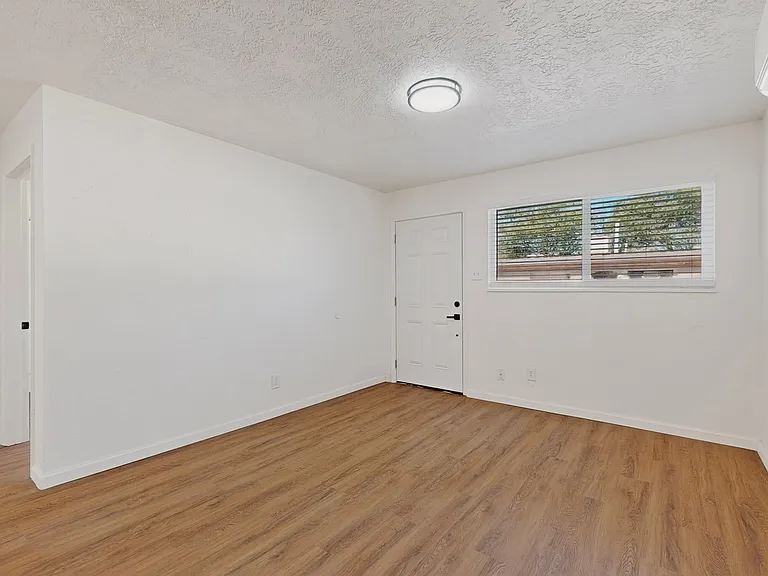 3410 Eastern Ave SE #1 — Photo 12