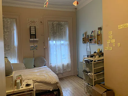 Rented by Realty Collective | media 10