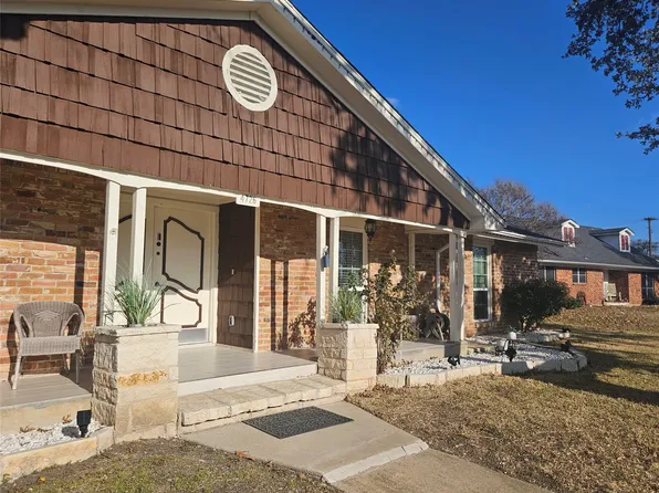 4726 Snow Dr, Mesquite, TX 75150