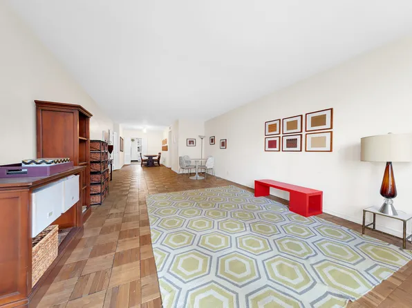 205 East 63rd Street image 2 of 7