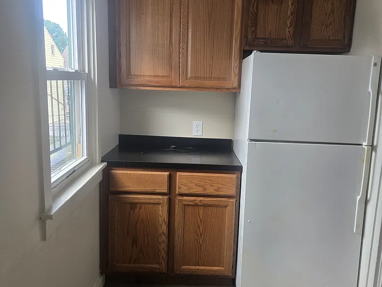 524 Spruce St #2 — Photo 2